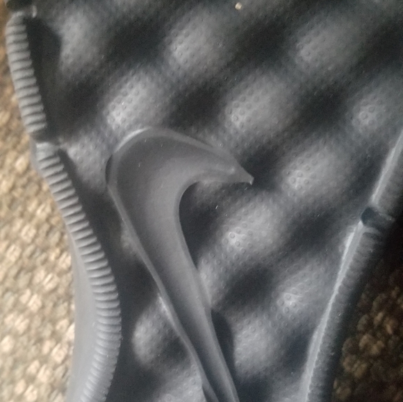 Nike flops - Picture 2 of 2